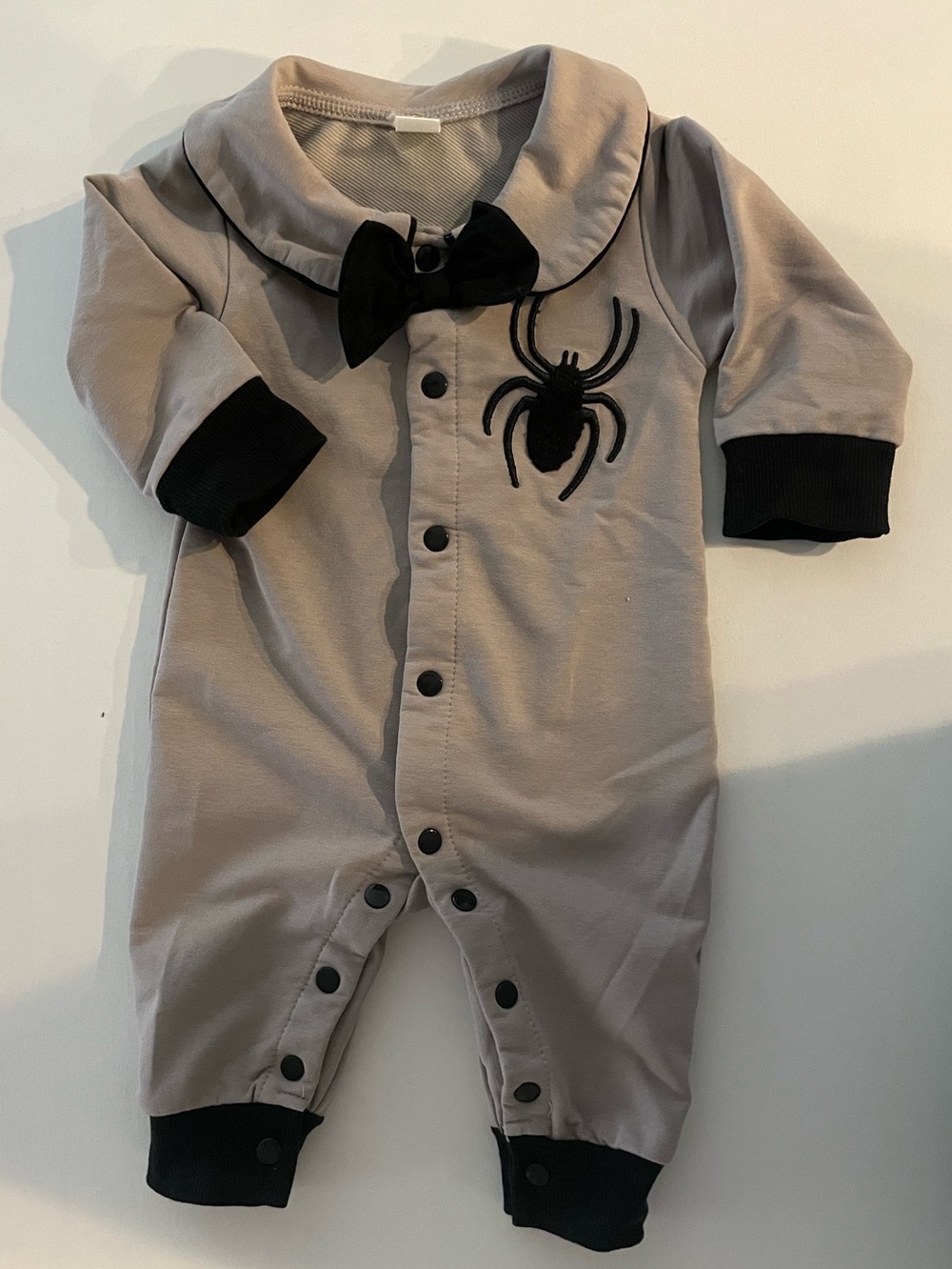 Pubert Addams Family🕷️ Baby Halloween Costume 0-3m Long Sleeve Spider And tie